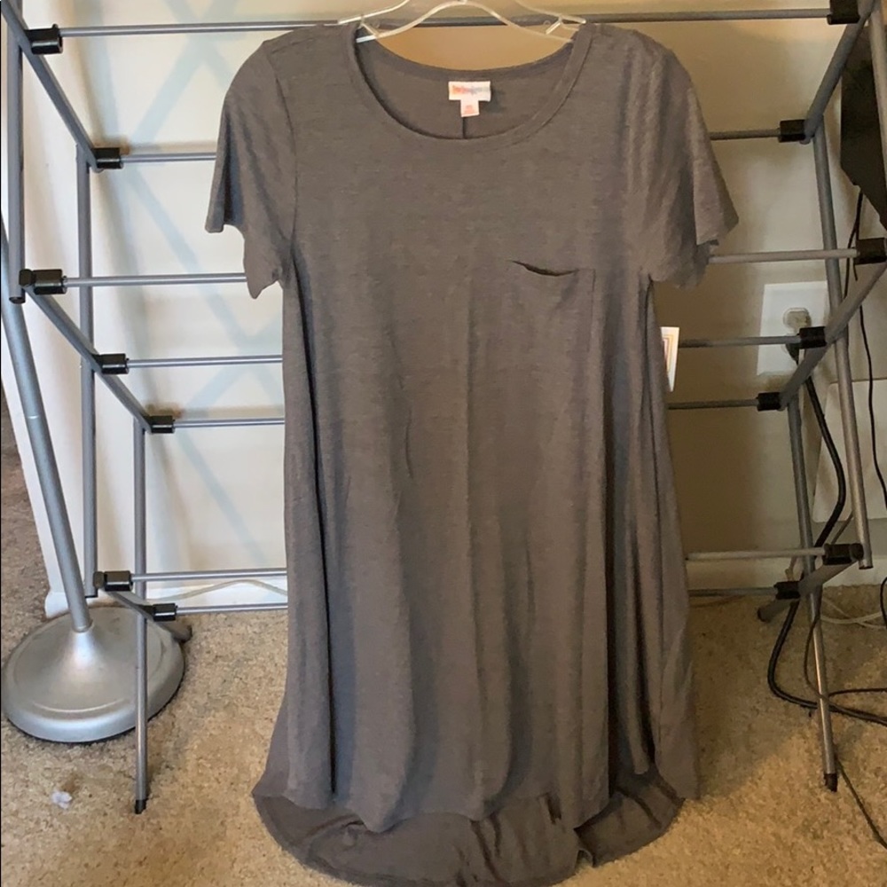 Gray Carly